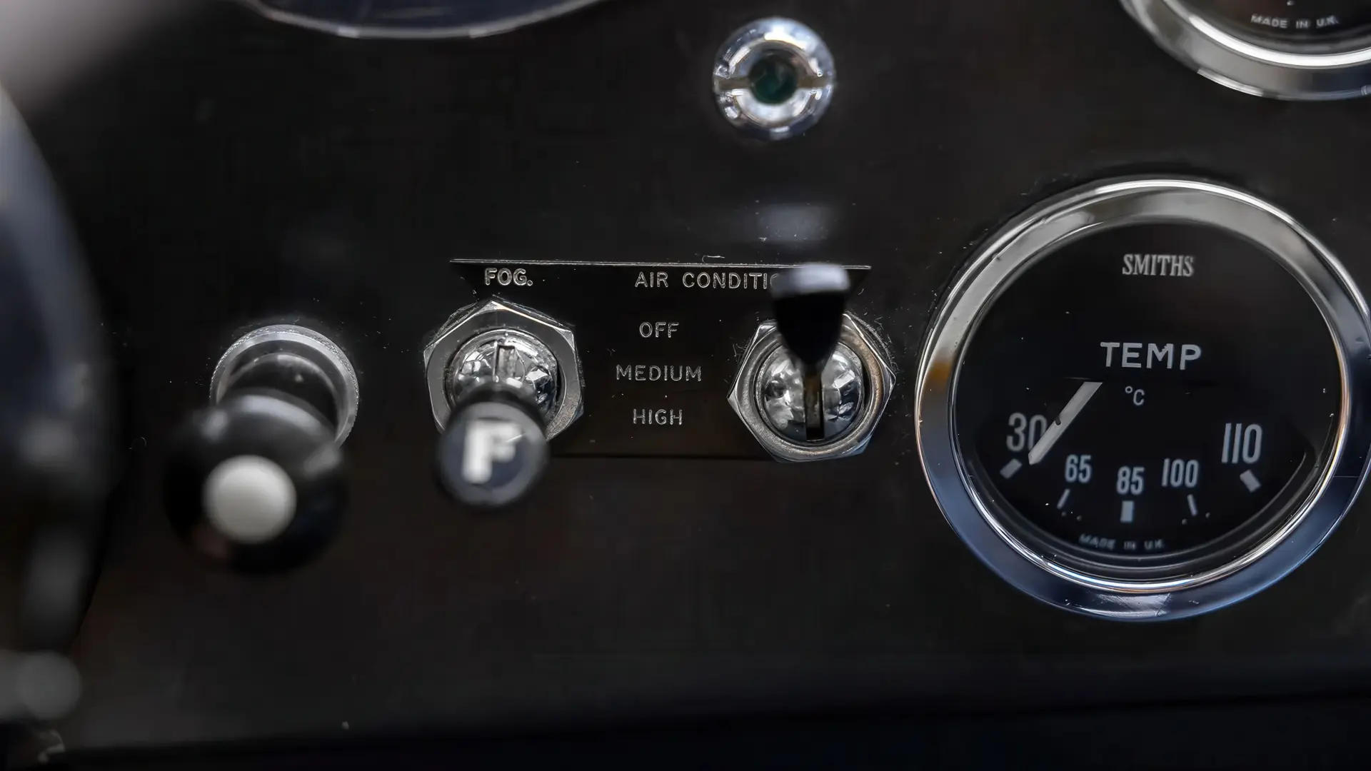 Aston Martin DB5 Vantage - 1965 - 51