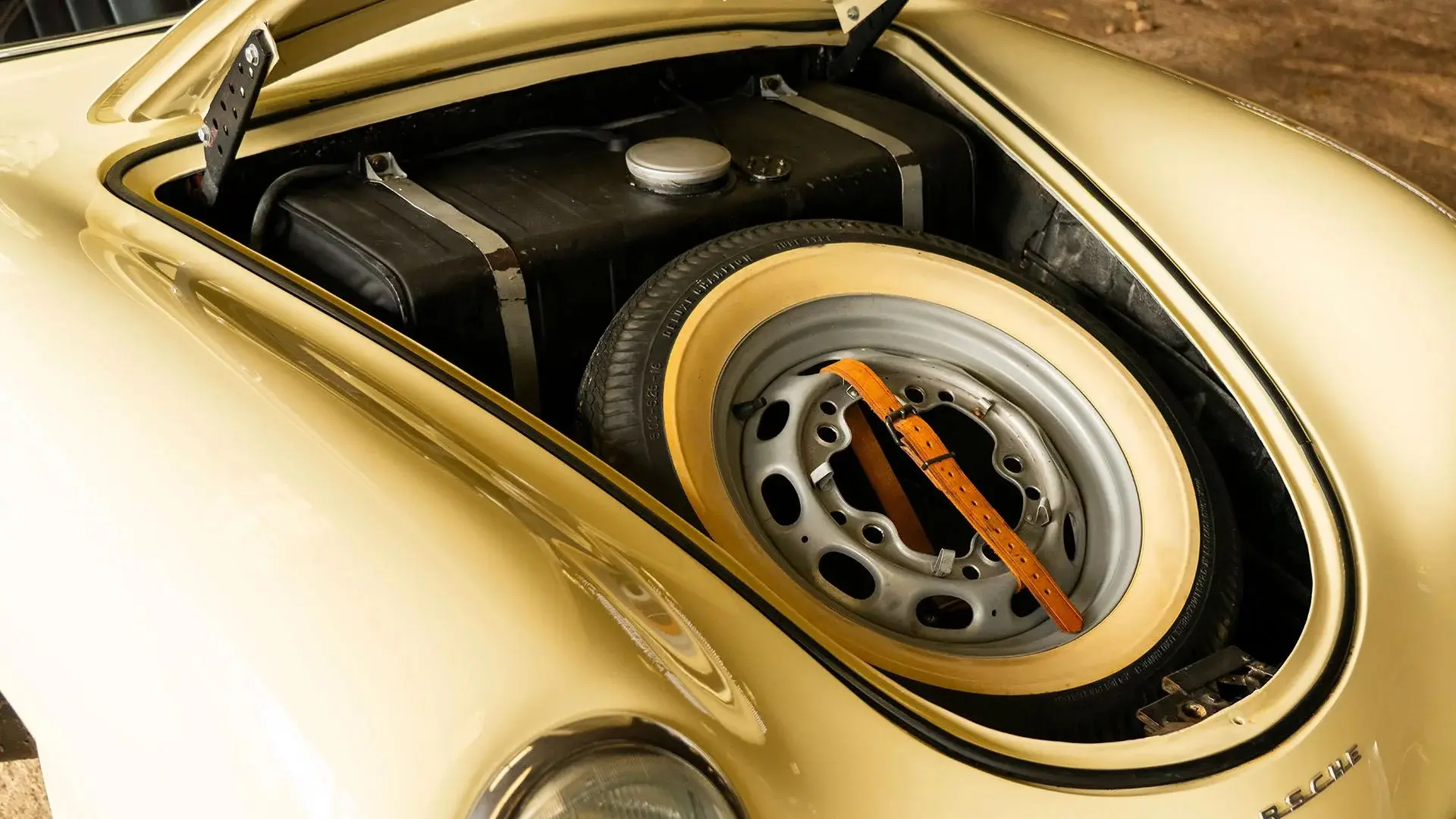 Porsche 356 Pre-A 'Knickscheibe' 1500 Cabriolet (Reutter) - 1953- 109
