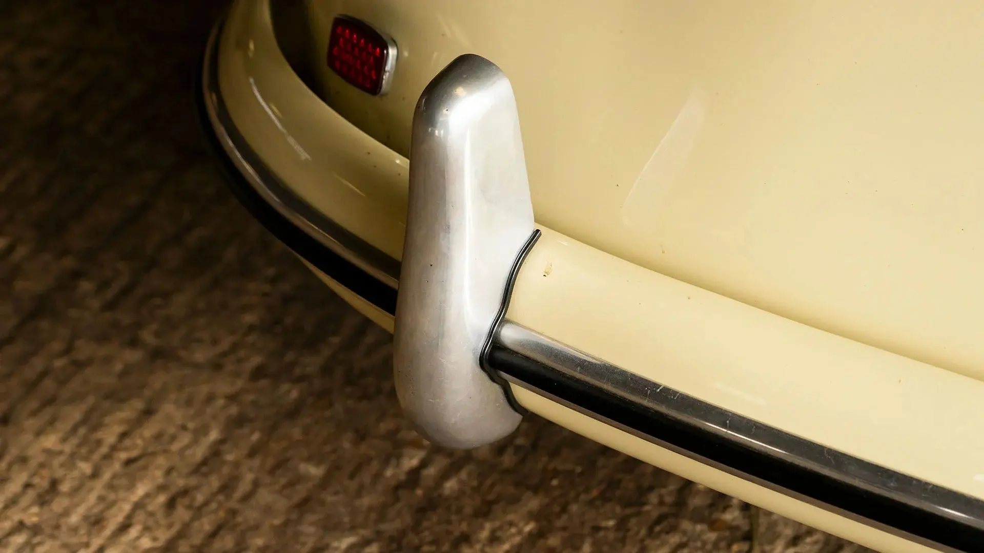 Porsche 356 Pre-A 'Knickscheibe' 1500 Cabriolet (Reutter) - 1953- 127