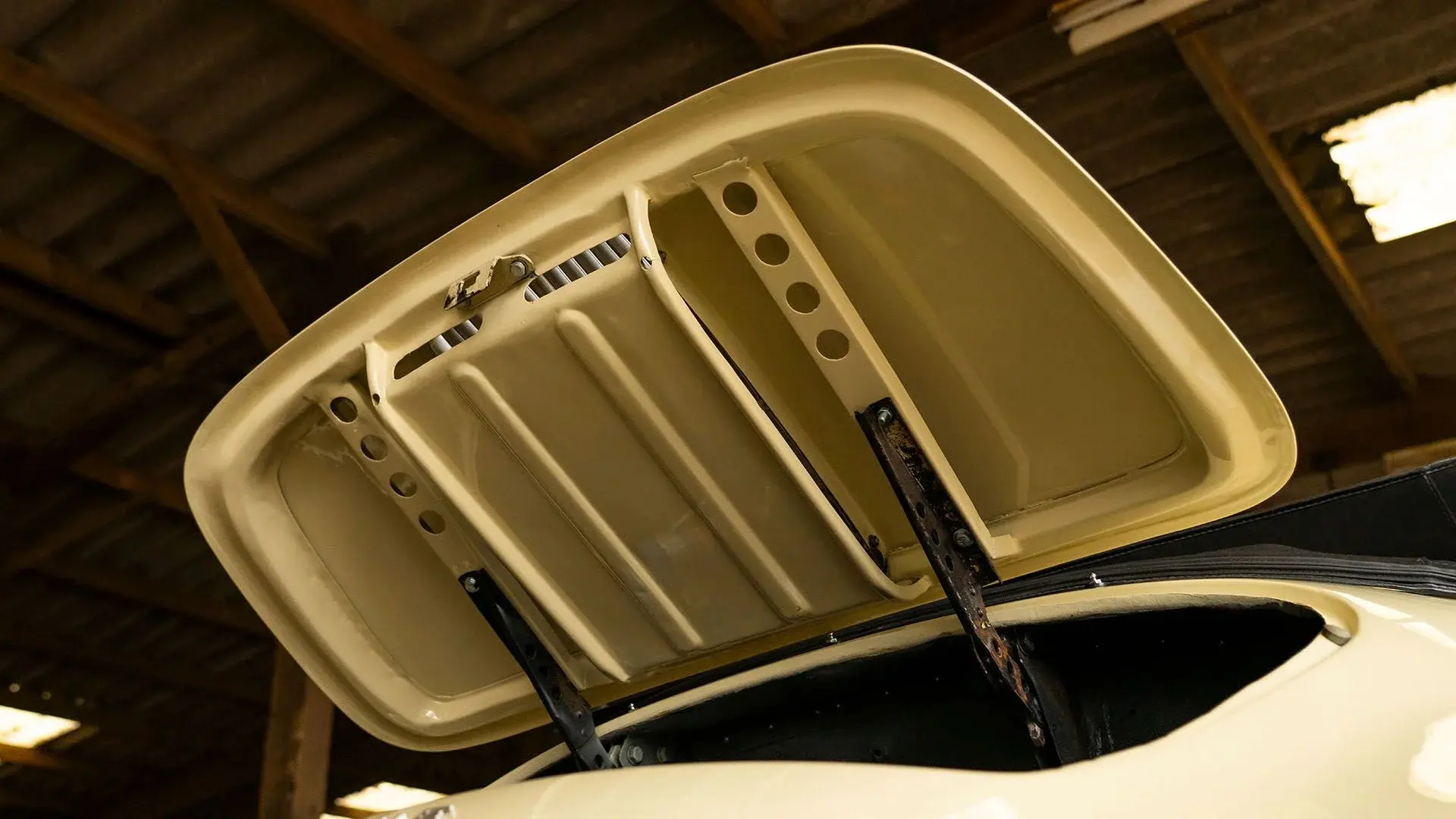 Porsche 356 Pre-A 'Knickscheibe' 1500 Cabriolet (Reutter) - 1953- 130