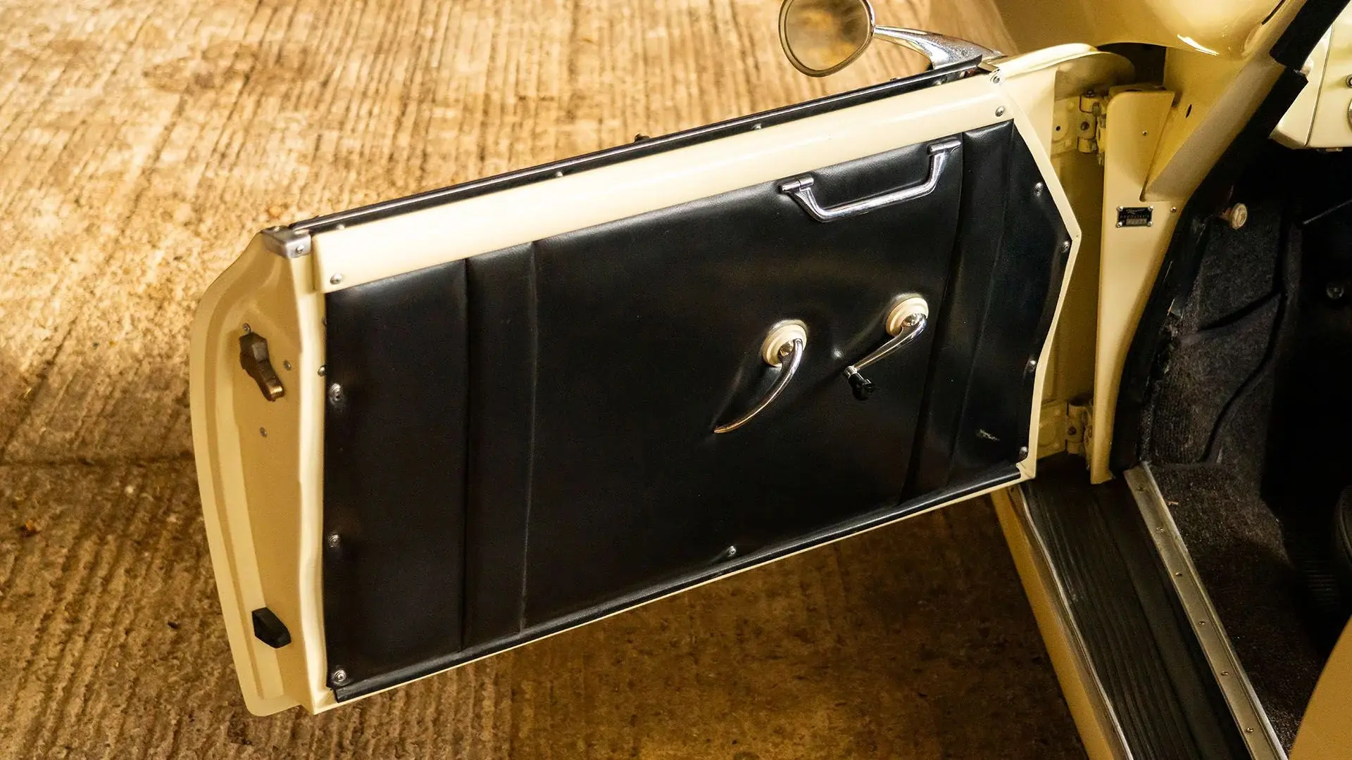 Porsche 356 Pre-A 'Knickscheibe' 1500 Cabriolet (Reutter) - 1953- 138