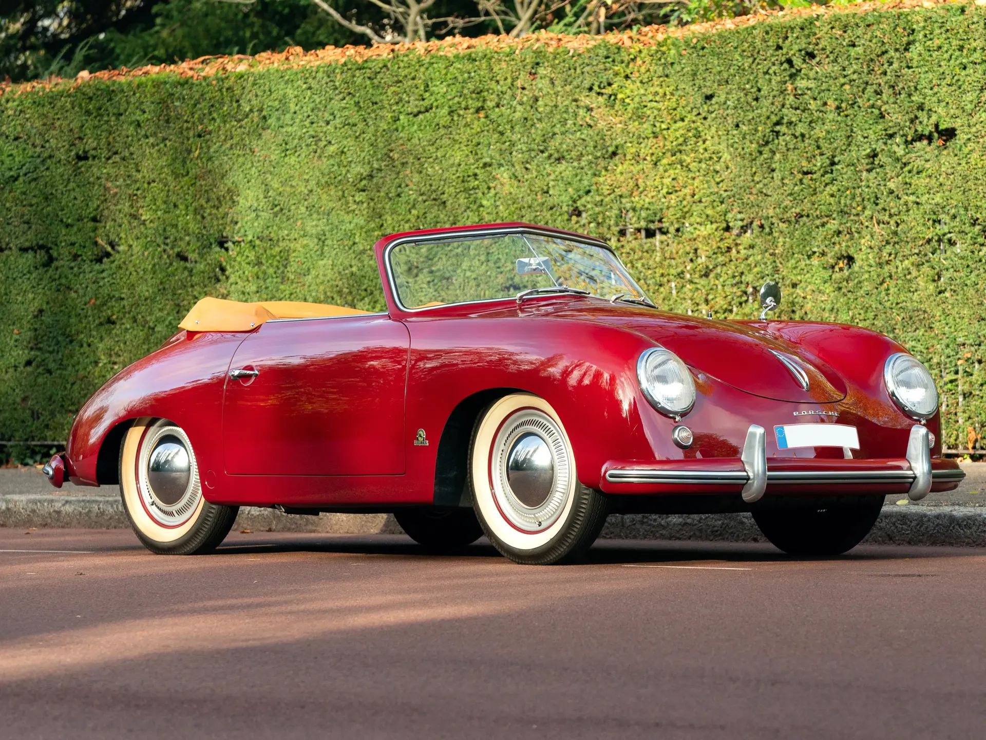Porsche 356 Pre-A 'Knickscheibe' 1500 Cabriolet (Reutter) - 1954-01