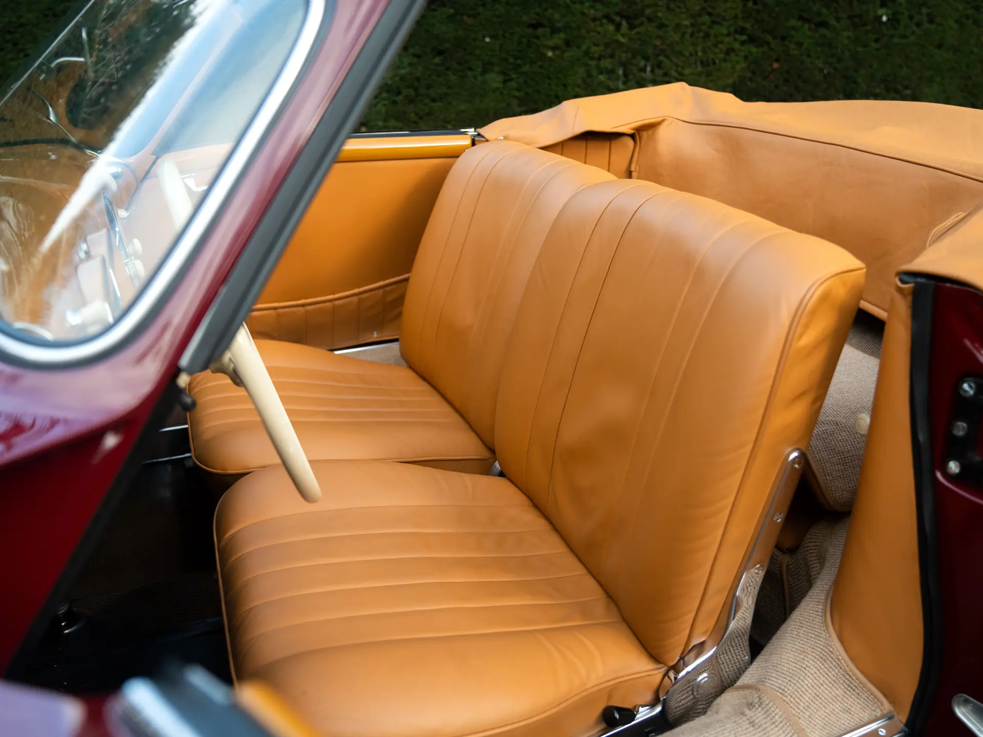 Porsche 356 Pre-A 'Knickscheibe' 1500 Cabriolet (Reutter) - 1954-09
