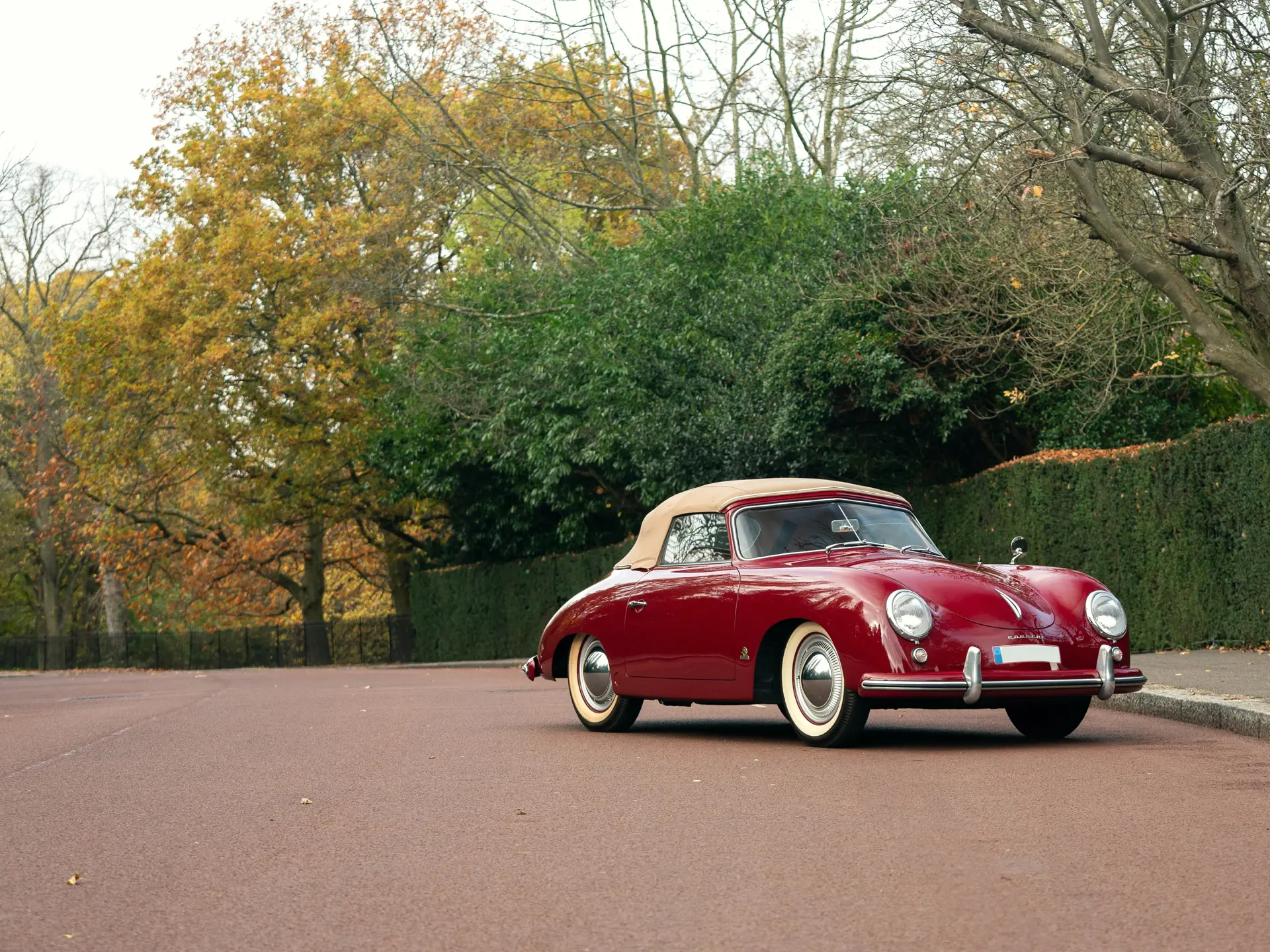 Porsche 356 Pre-A 'Knickscheibe' 1500 Cabriolet (Reutter) - 1954-30