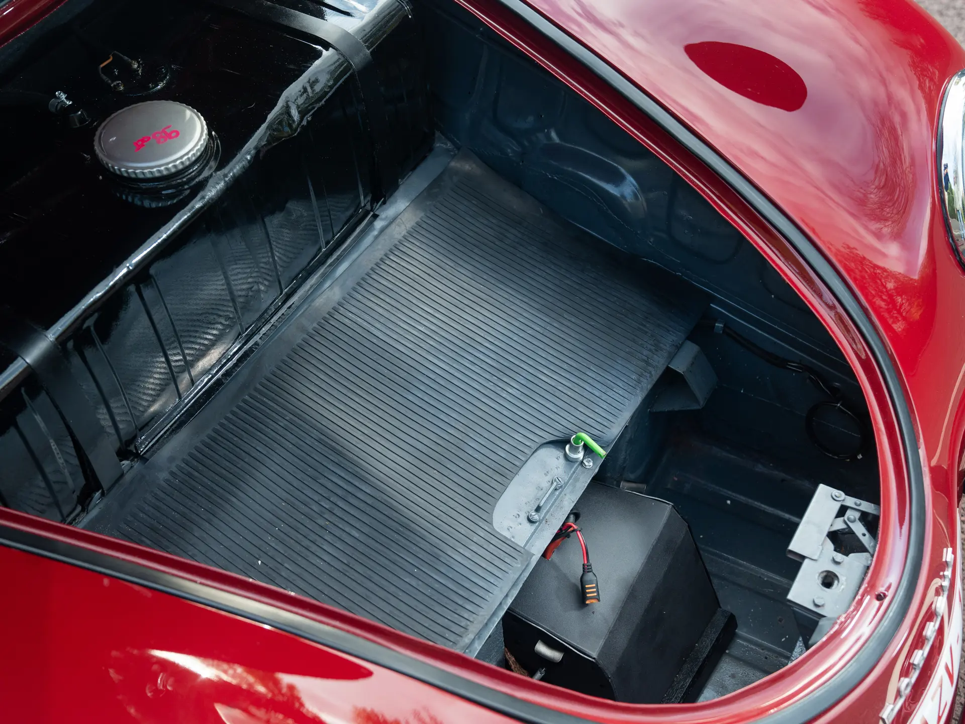 Porsche 356 Pre-A 'Knickscheibe' 1500 Cabriolet (Reutter) - 1954-54