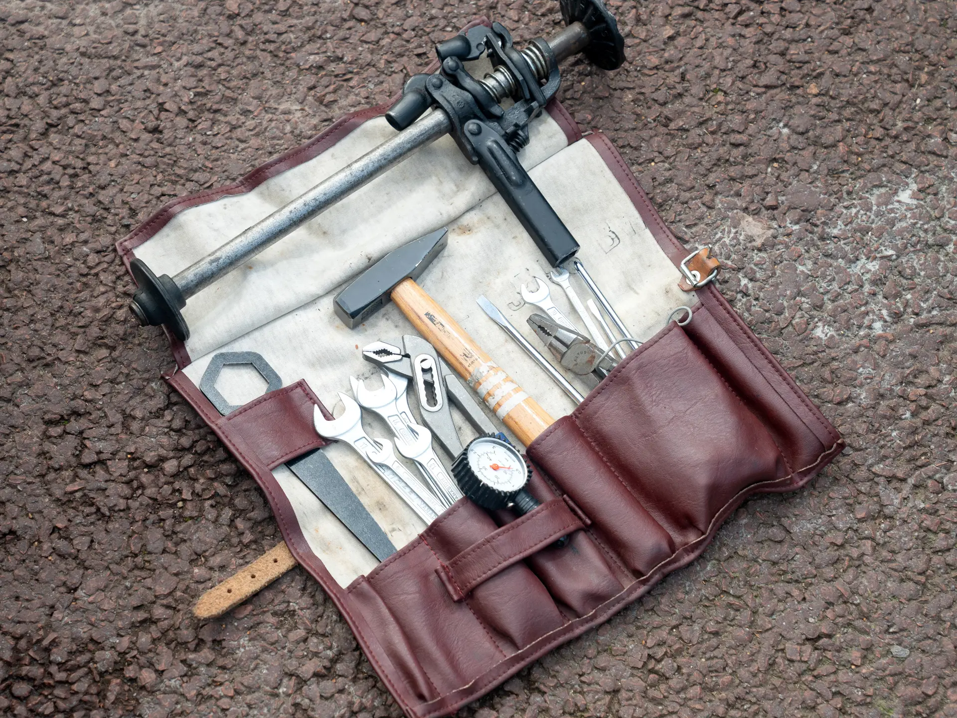 Porsche 356 Pre-A 'Knickscheibe' 1500 Cabriolet (Reutter) - 1954-58