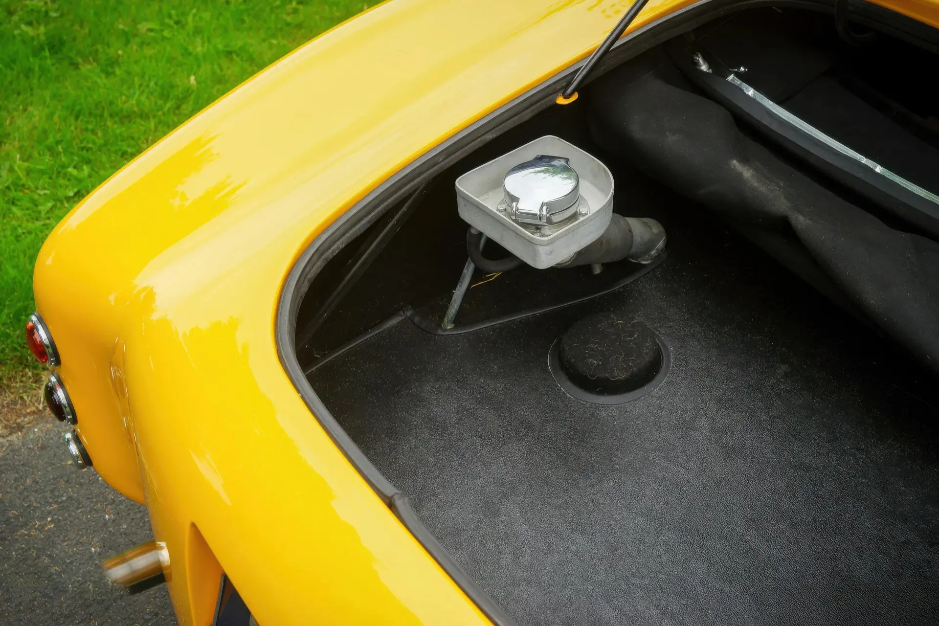 Jaguar-XK-150-Special-1959-36