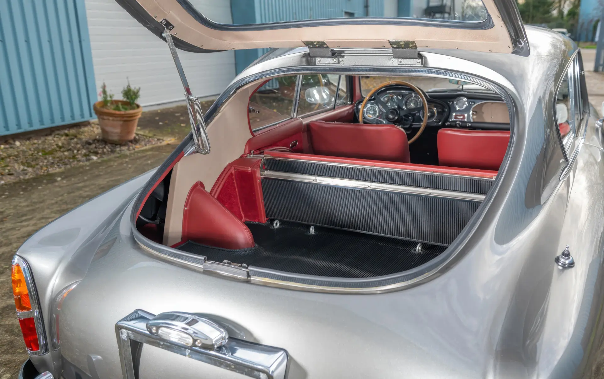 4 Mk III Saloon (Tickford) - 1958-18