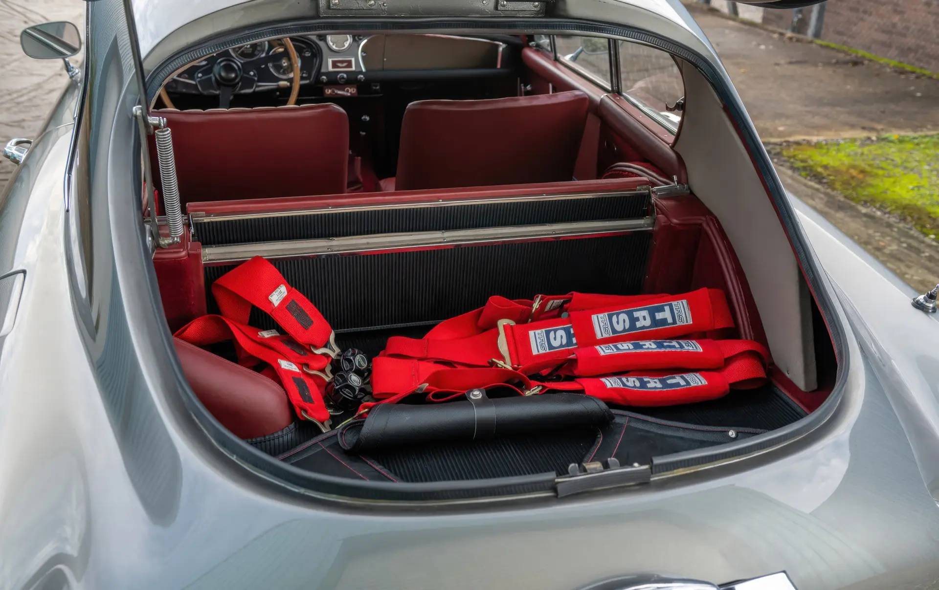 4 Mk III Saloon (Tickford) - 1958-26