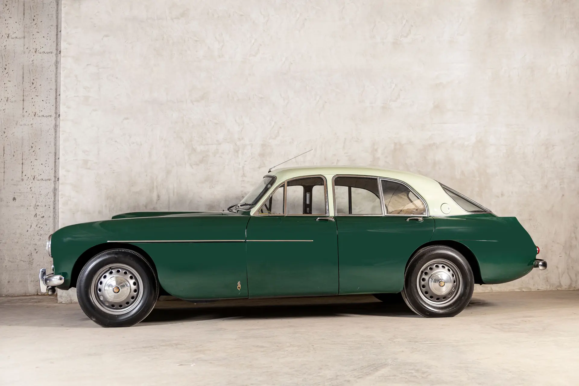 Bristol 405 Sports Saloon - 1955 -03