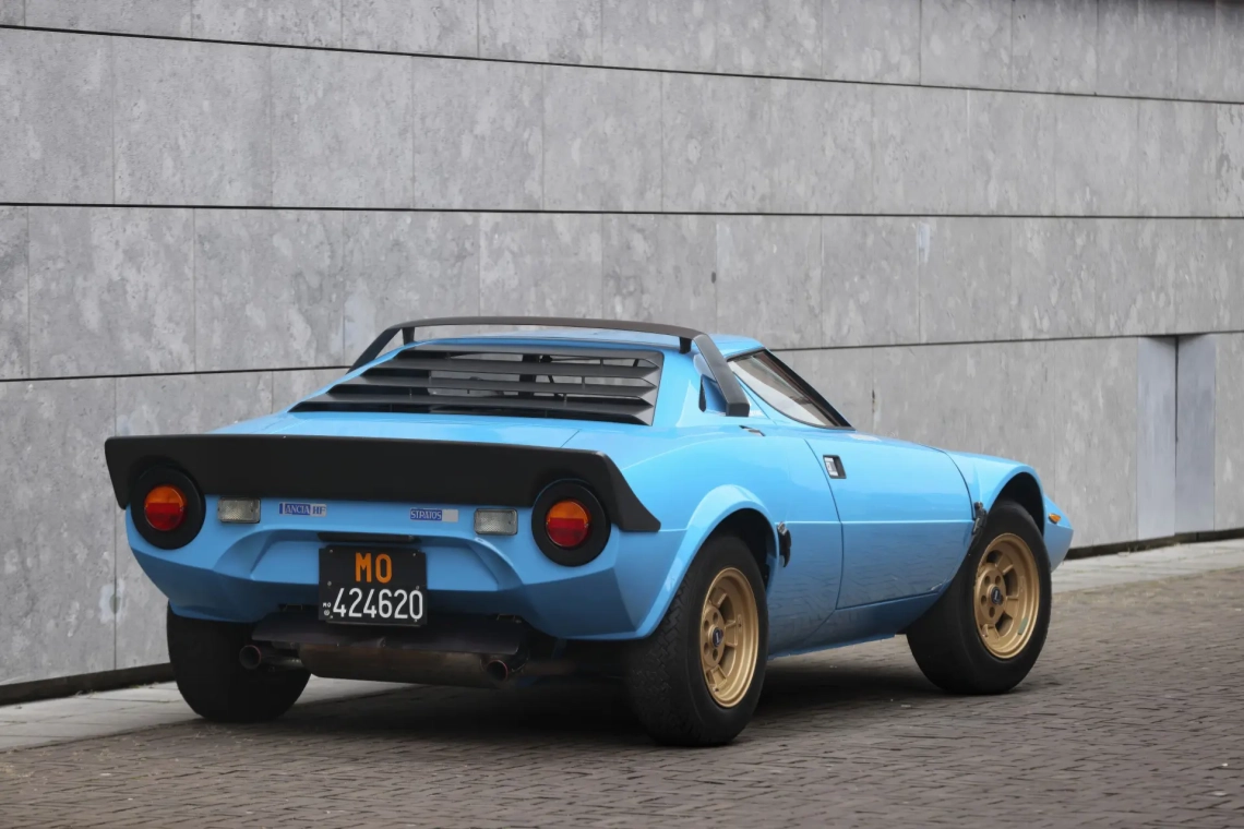 Lancia Stratos HF Stradale (Bertone) - 1975 -03