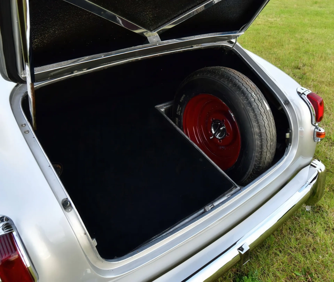Rolls-Royce Silver Dawn (Pininfarina) - 1951 - 36