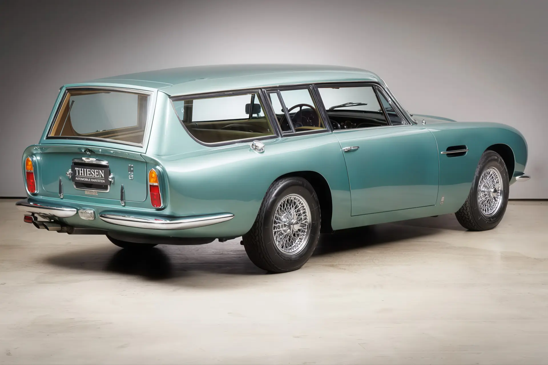 Aston Martin DB 6 Shooting Brake (FLM Panelcraft) - 1965-12