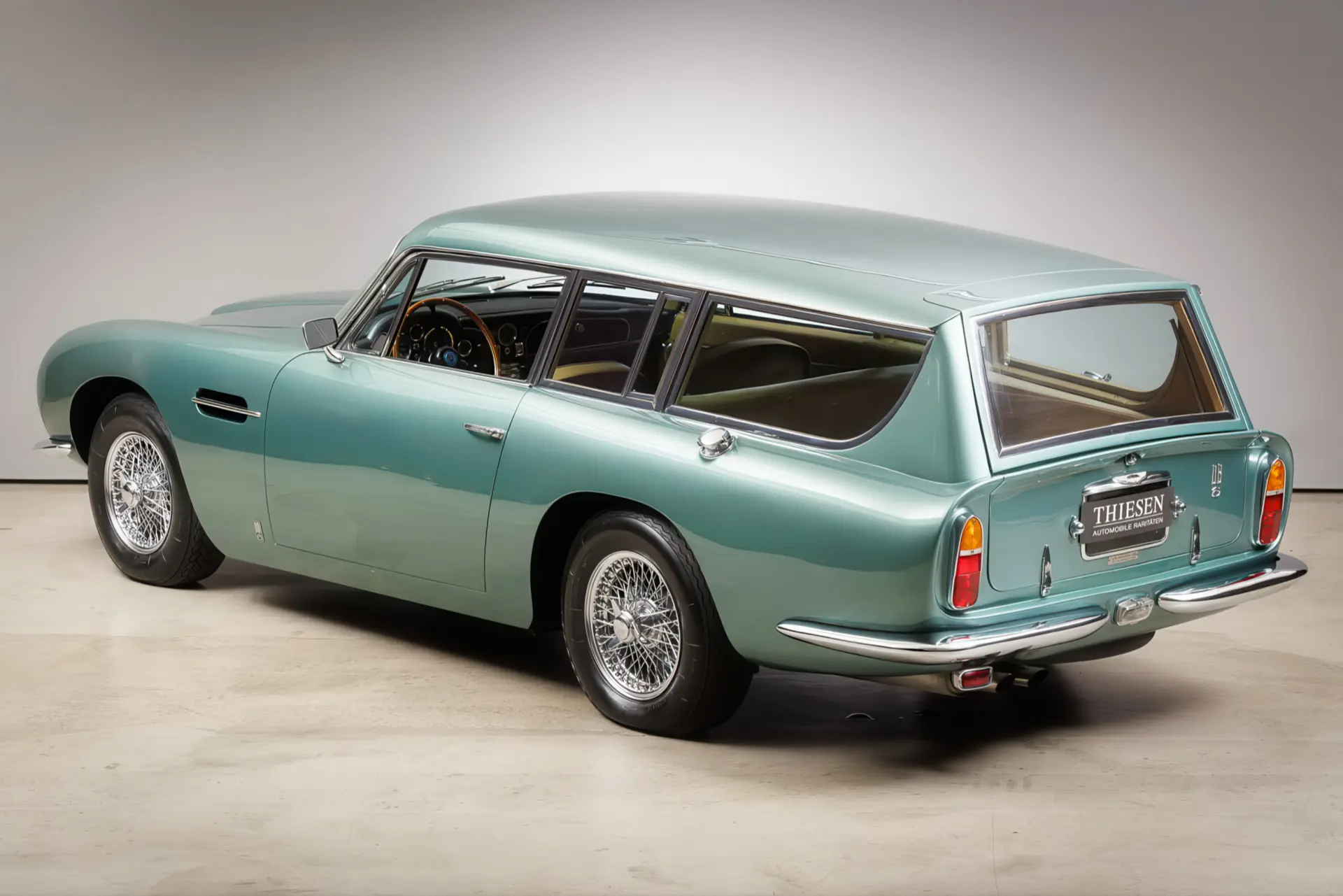 Aston Martin DB 6 Shooting Brake (FLM Panelcraft) - 1965-14