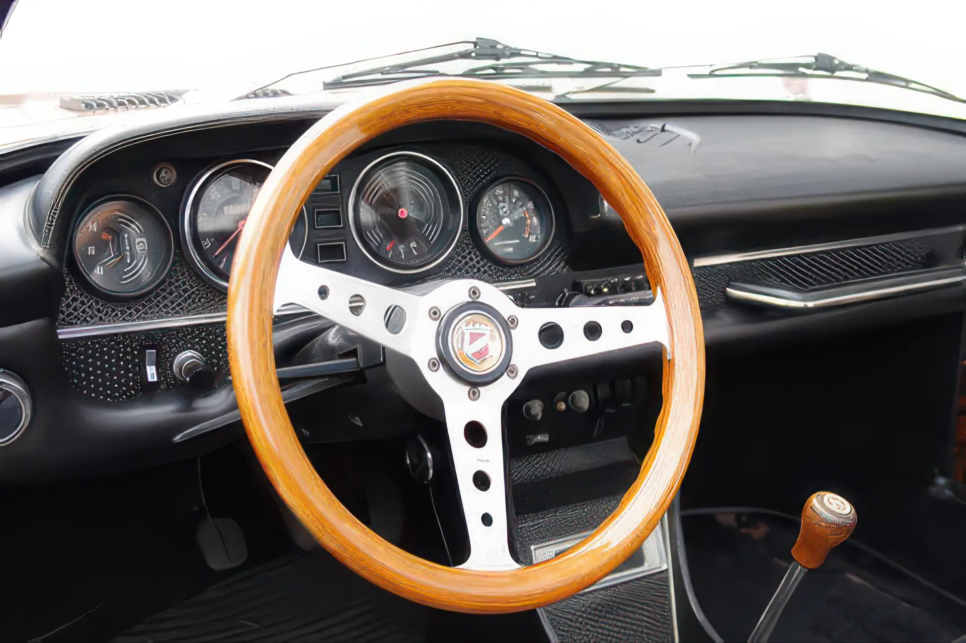 Fiat 128S Cabriolet (Moretti) - 1969 - 12