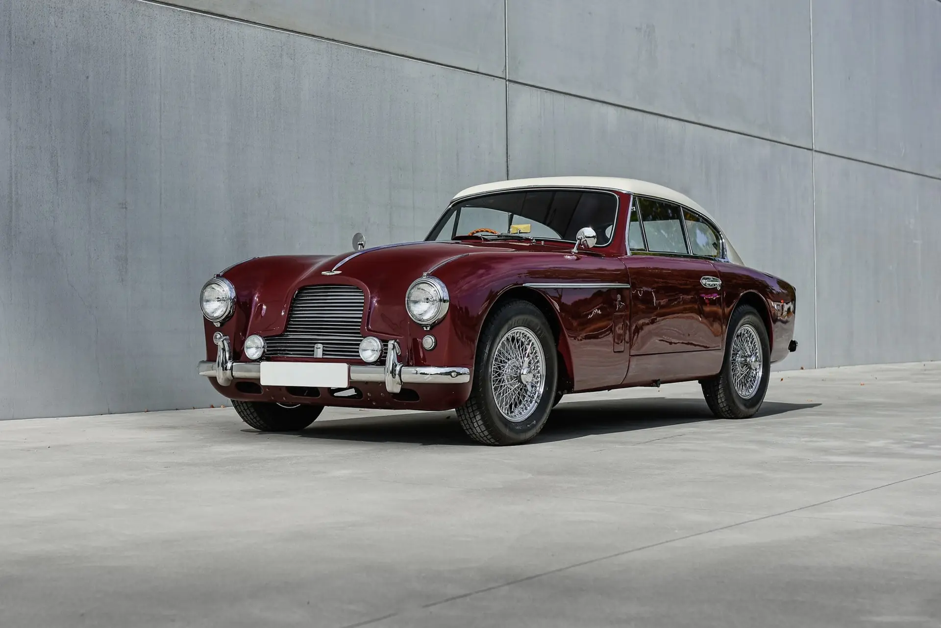 Aston Martin DB2 4 MK2 (Tickford) - 1957 - 05