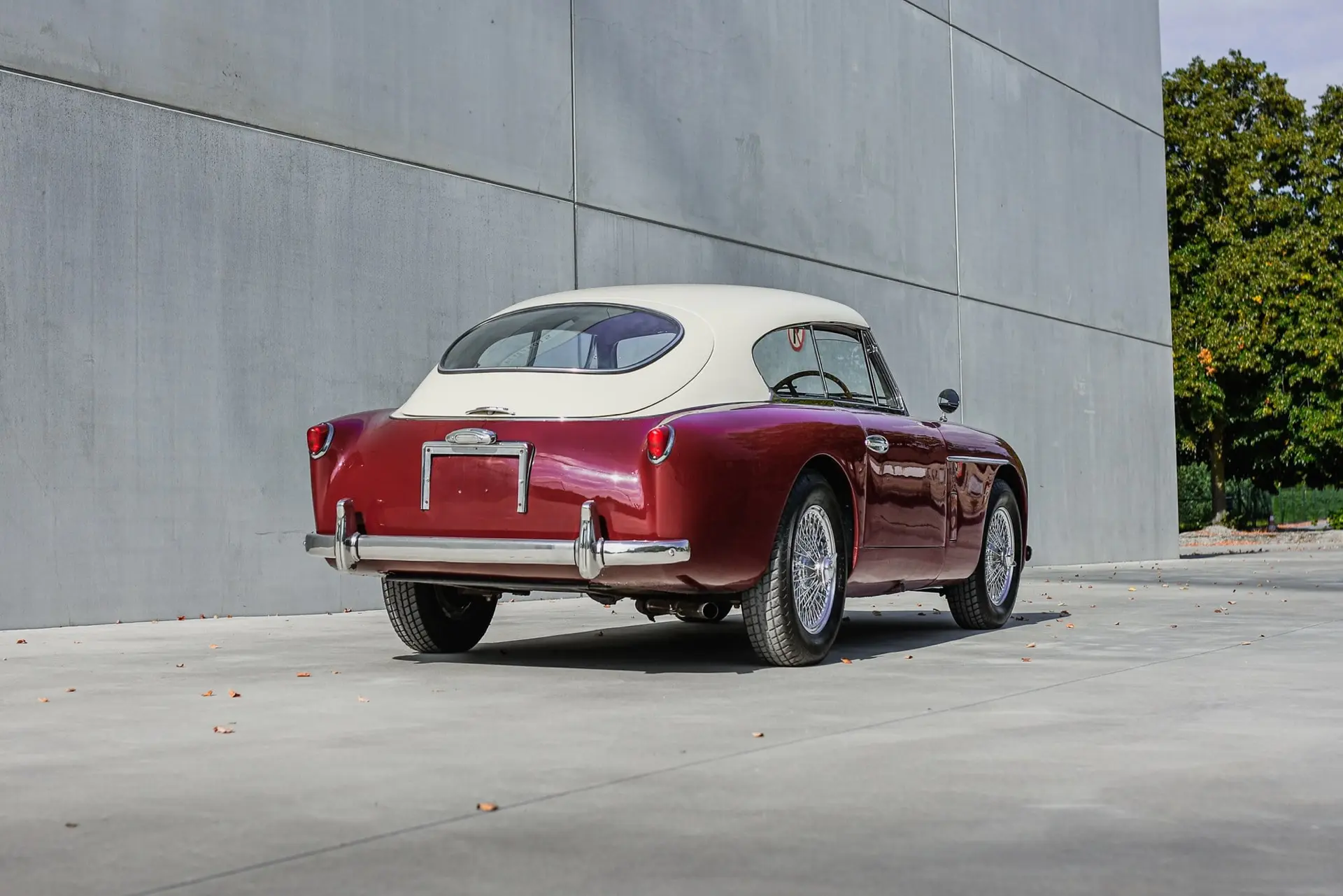 Aston Martin DB2 4 MK2 (Tickford) - 1957 - 08