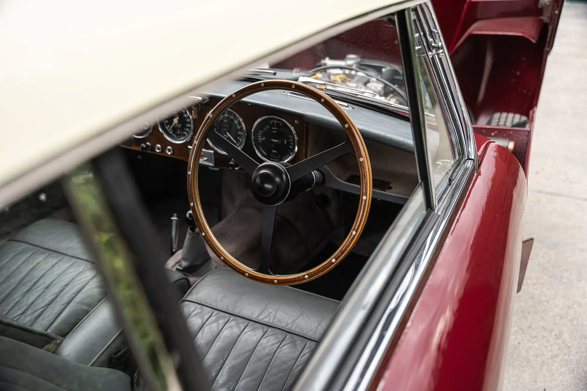 Aston Martin DB2 4 MK2 (Tickford) - 1957 - 13