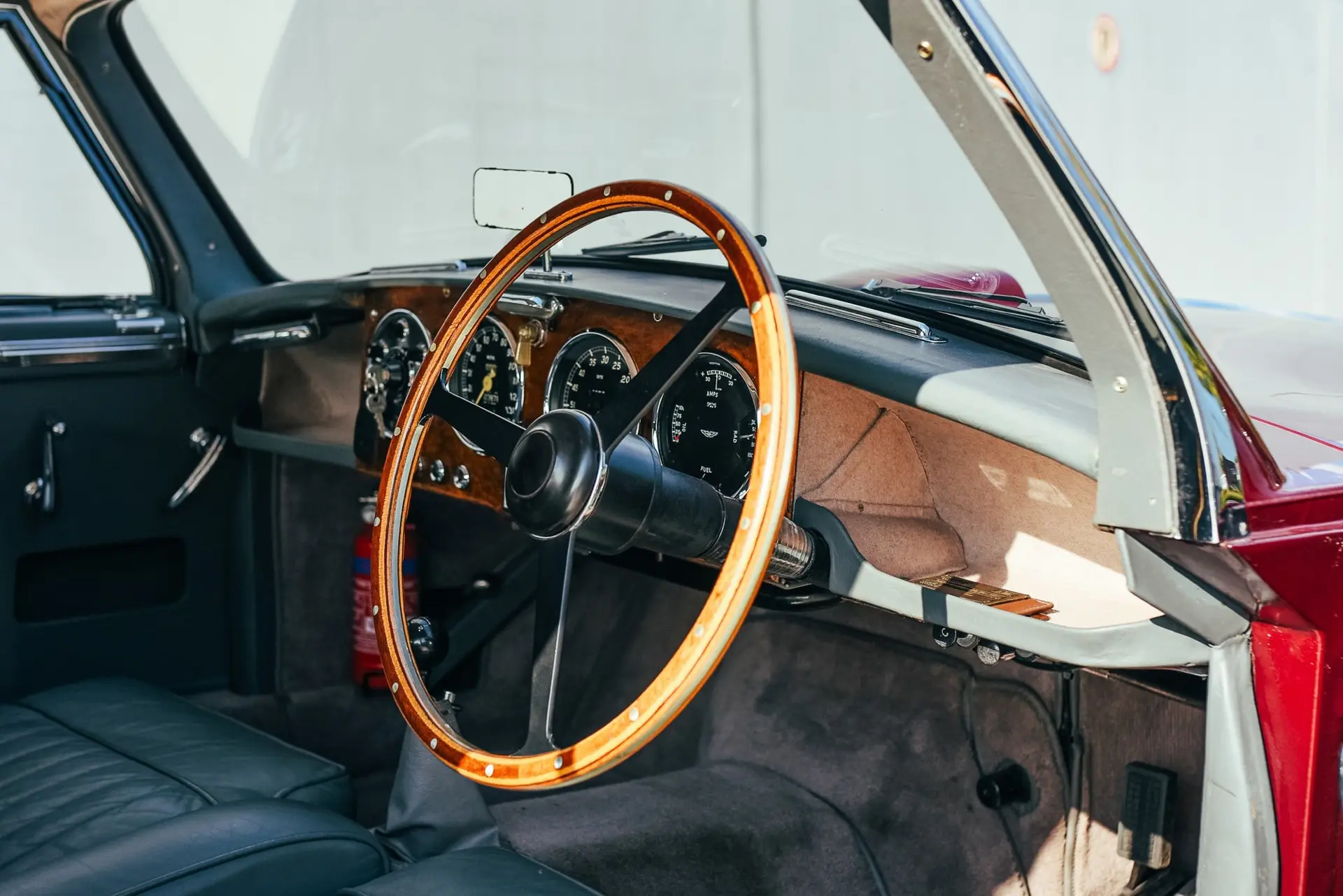 Aston Martin DB2 4 MK2 (Tickford) - 1957 - 14