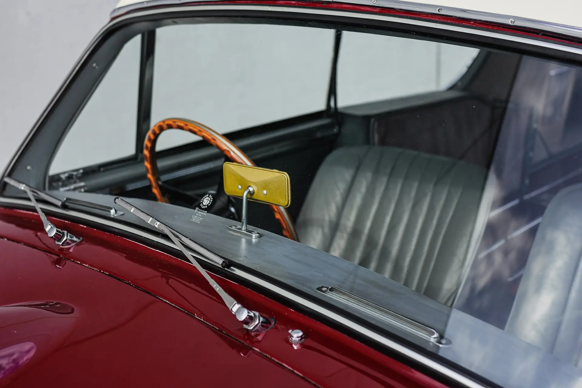 Aston Martin DB2 4 MK2 (Tickford) - 1957 - 32