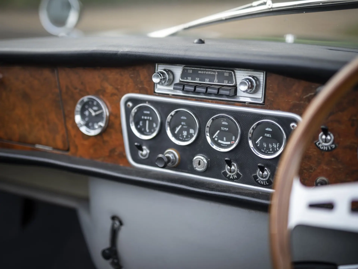 Jensen CV8 Drophead Coupé Prototype - 1961-11