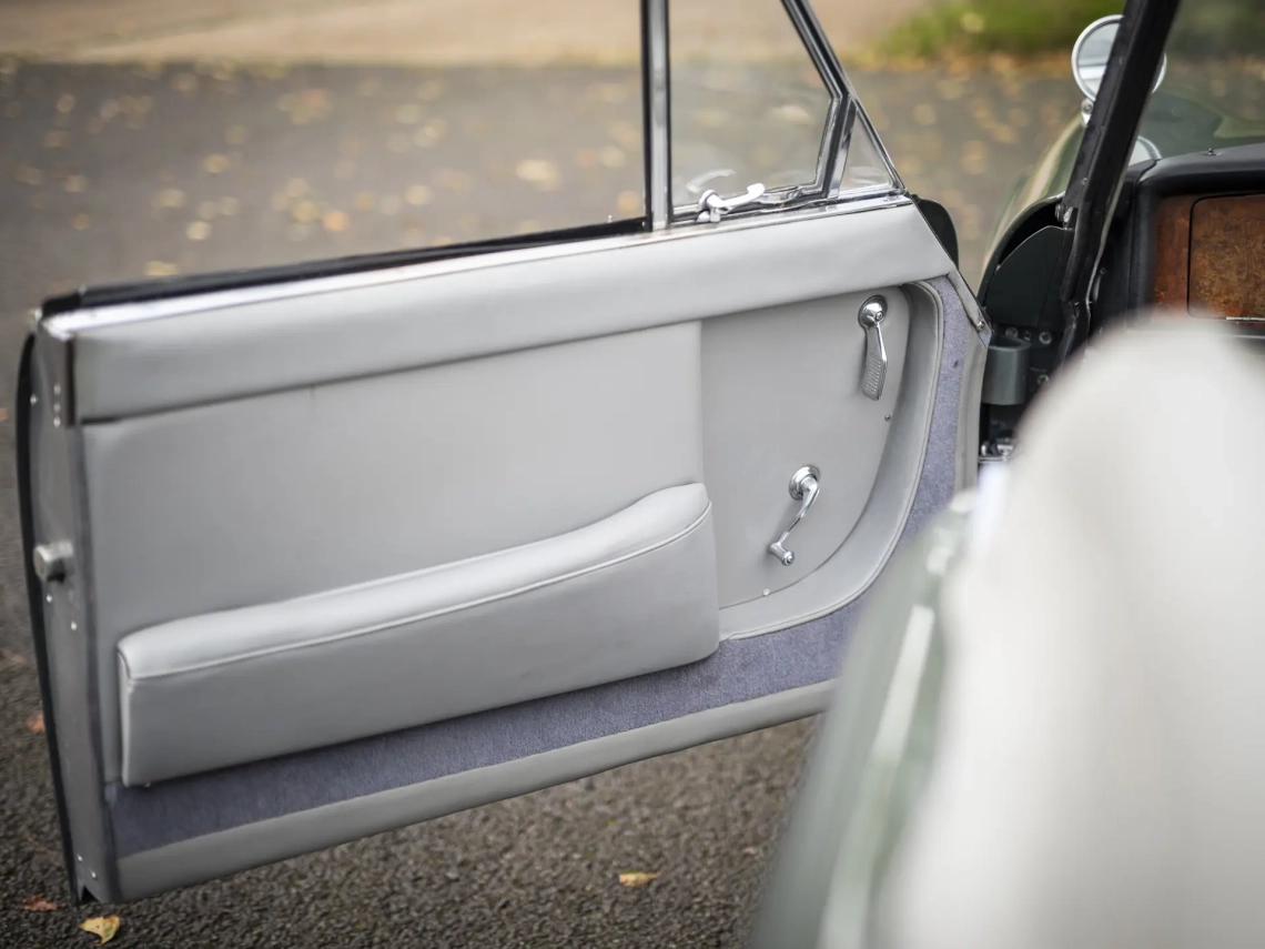 Jensen CV8 Drophead Coupé Prototype - 1961-14