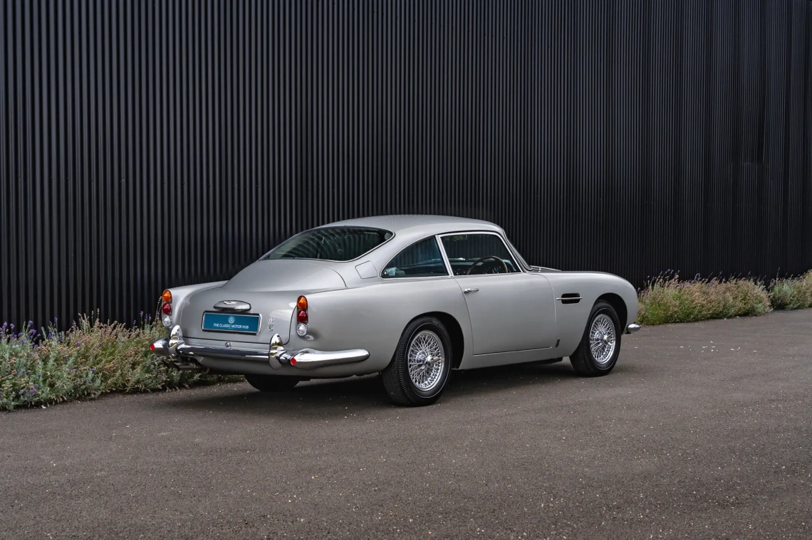 Aston Martin DB5 Saloon - 1964-02
